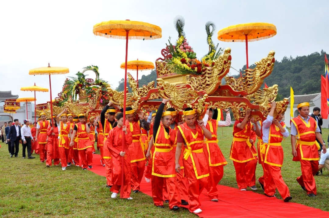 Tham gia lễ hội Yên Tử